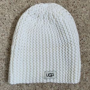 NWOT UGG Beanie White OS Unworn
